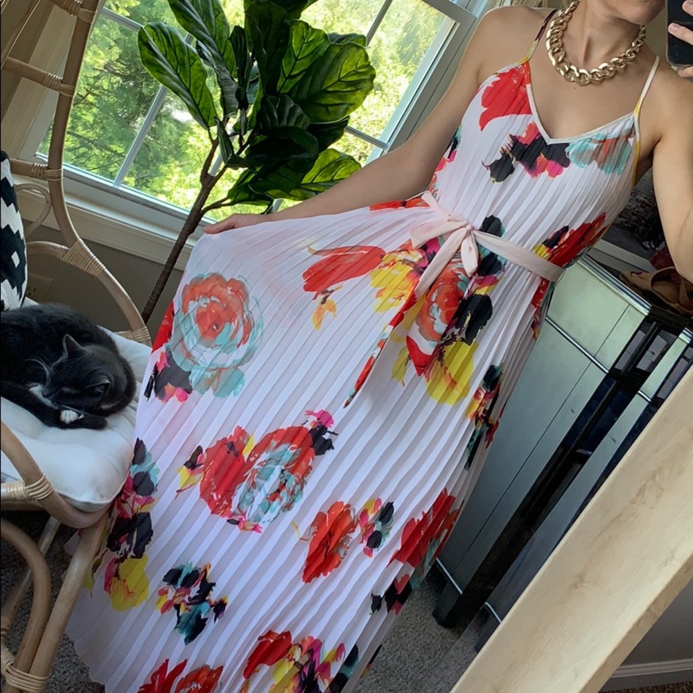 GORGEOUS SUMMER DRESS 🌺